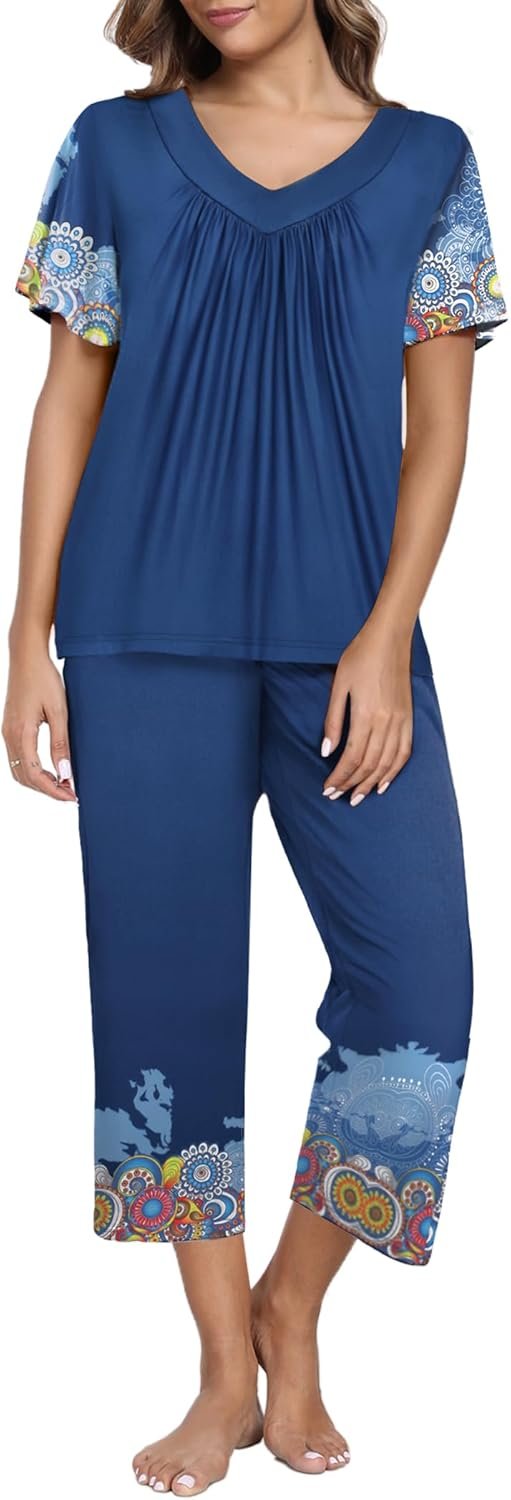 Ekouaer Women’s Capri Pajama Set Short Sleeve Top and Pants 2 Piece Sleepwear Floral Print Ladies Pjs Sets Ekouaer Women’s Capri Pajama Set Short Sleeve Top and Pants 2 Piece Sleepwear Floral Print Ladies Pjs Sets