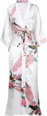 🔹 elegant bathrobe
