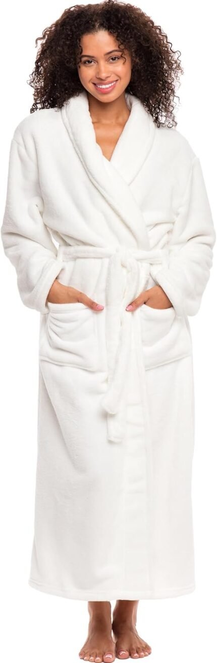 🔹 elegant bathrobe