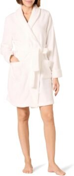 🔹 luxurious bathrobe