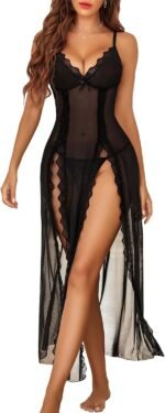 🔹 luxurious lace robe