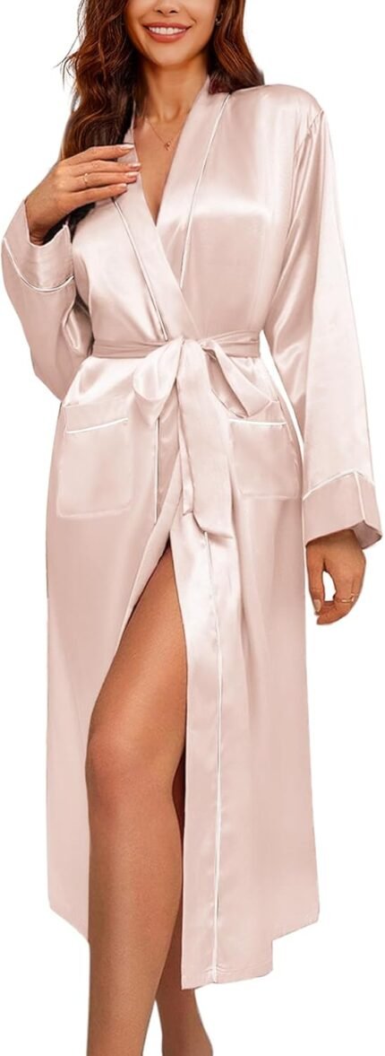 🔹 elegant bathrobe