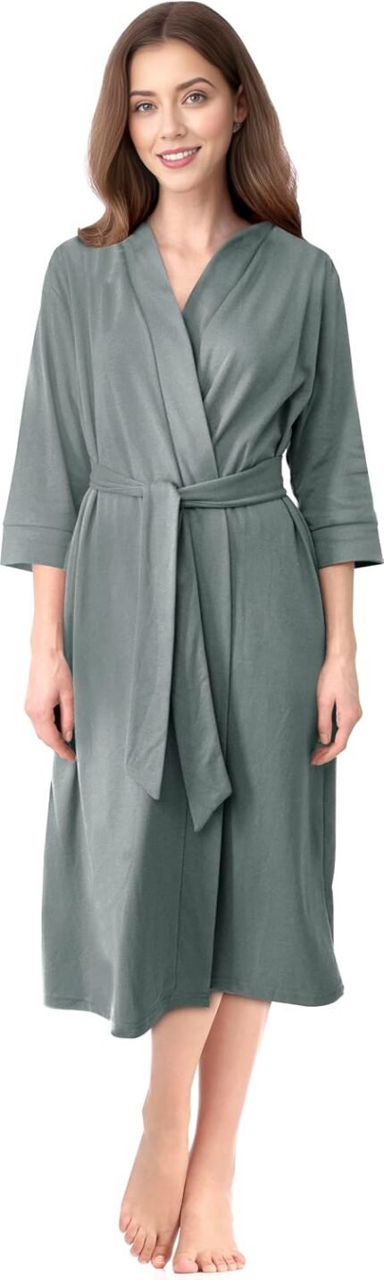 🔹 comfortable cotton robe