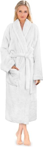 🔹 elegant bathrobe
