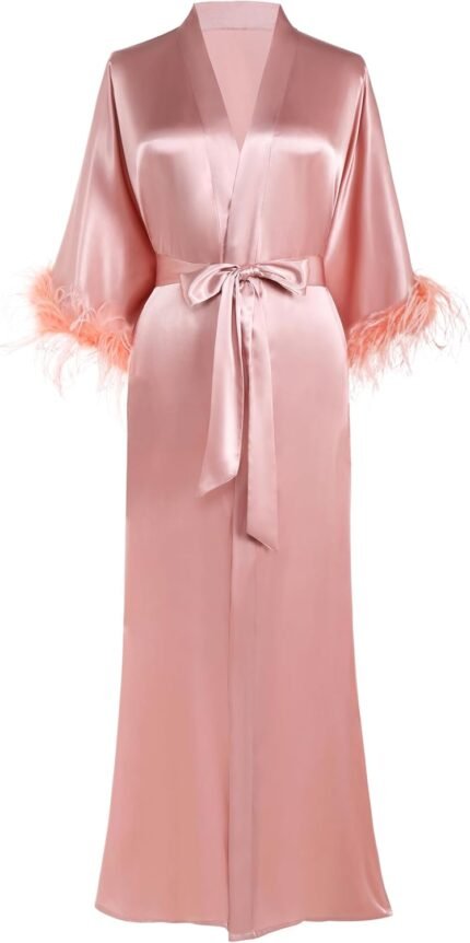 🔹 luxurious lace robe