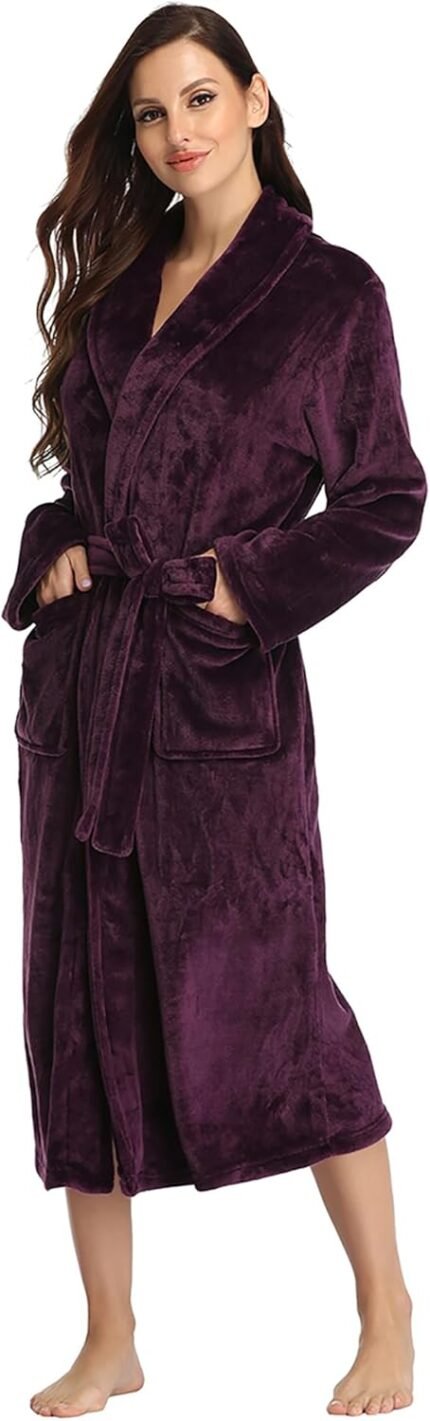 🔹 elegant bathrobe