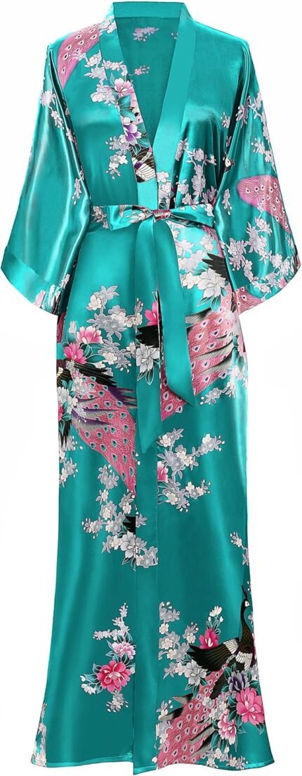 🔹 elegant bathrobe