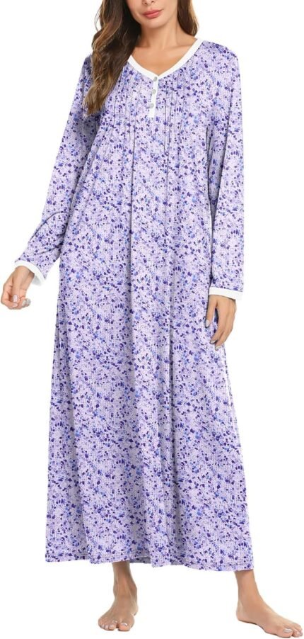 🔹 long nightgown