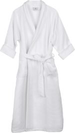 🔹 elegant bathrobe