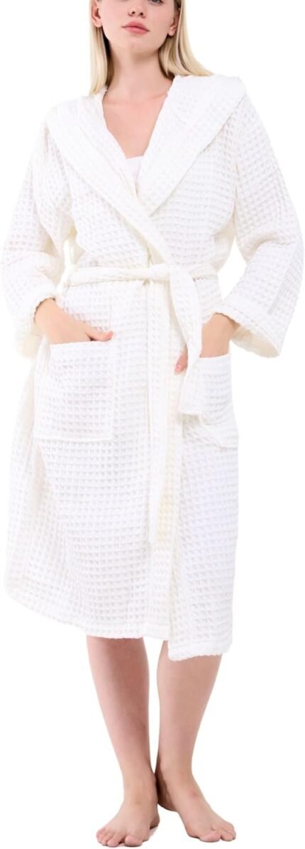 🔹 high-end chiffon robe.