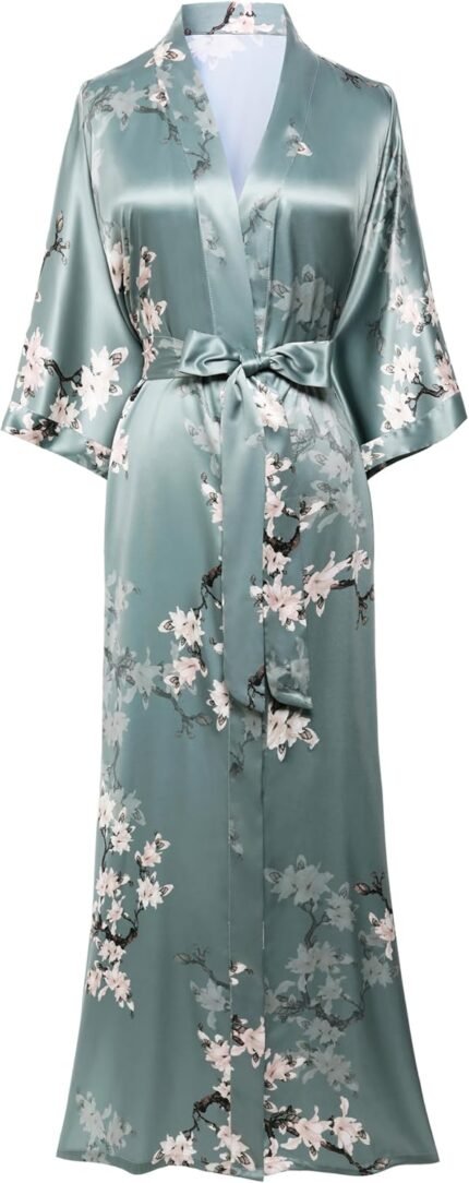 🔹 elegant silk robe