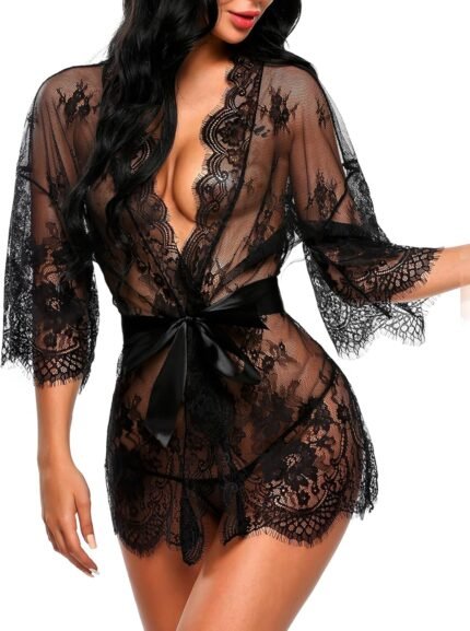 🔹 luxurious lace robe