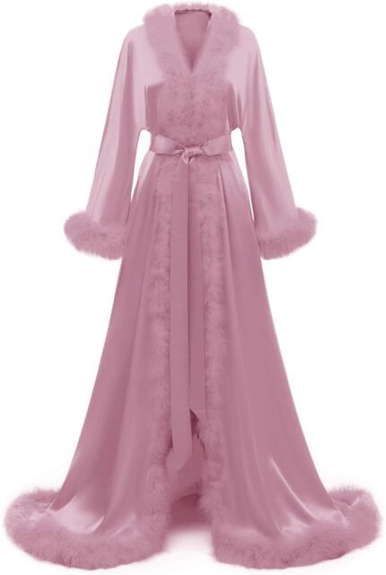 🔹 luxurious lace robe